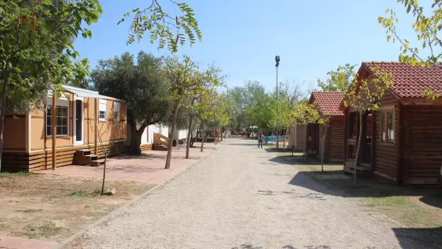 Un grupo de 45 jóvenes reservó en Nochevieja 15 de los 22 bungalós del camping municipal de Alcañiz.