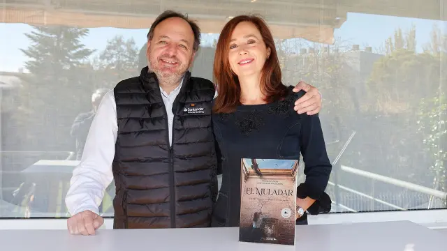 Ángela Puntes y José Ignacio Villacampa escriben a cuatro manos 'El muladar'.