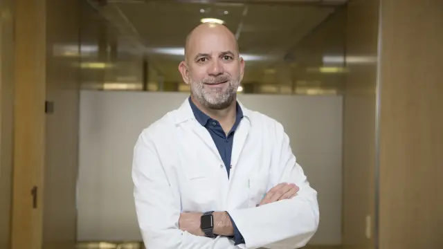 El doctor Jorge Solano, especialista en obesidad del Hospital Quirónsalud Zaragoza.