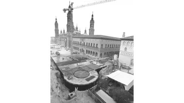 Obras de remodelación de la plaza del Pilar de Zaragoza en 1991