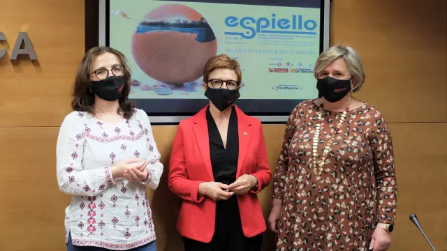 Patricia Español, Maribel de Pablo y Carmen Muro en la presentación de Espiello.