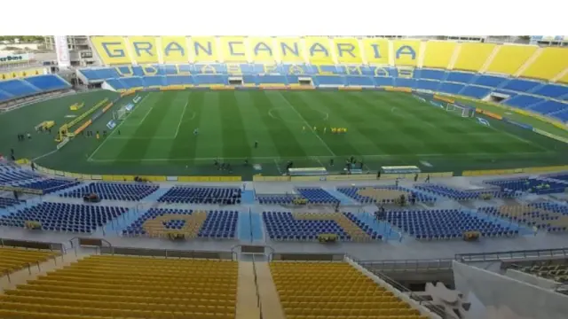 Estadio de Gran Canaria, en Las Palmas, donde esta noche juega el Real Zaragoza un partido crucial.