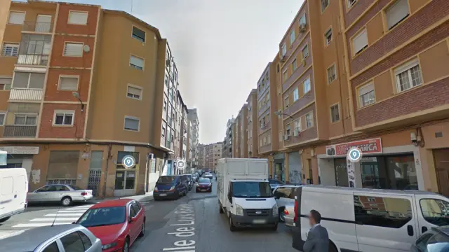 El accidente se produjo en la tarde de este jueves en la calle de Luis Braile, en el barrio de San José (Zaragoza).
