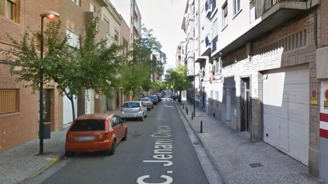 Calle de Jenaro Checa, en el barrio de Torrero de Zaragoza.