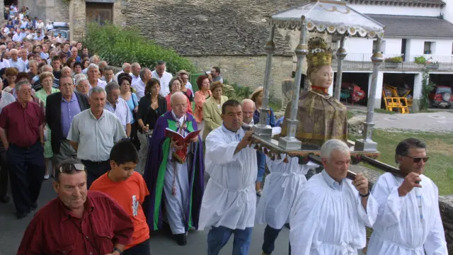 Segunda rogativa a Santa Orosia, en Yebra de Basa (Huesca), en 2005