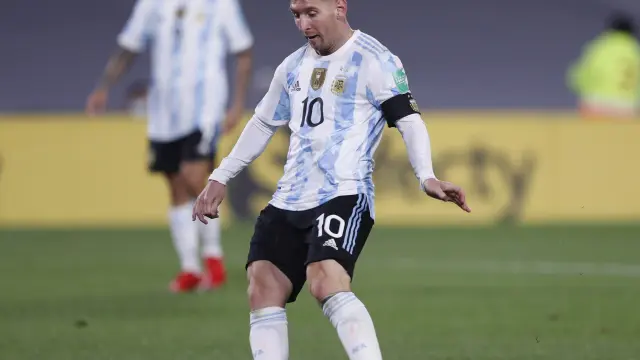Messi, en el partido ante Bolivia, en el que marcó todos los goles del 0-3.