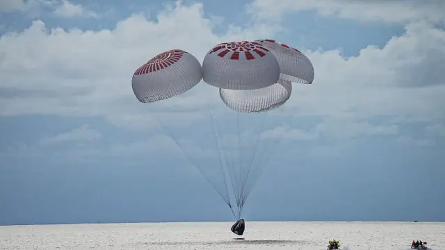SpaceX Inspiration4 mission safely splashes down in SpaceX's Crew Dragon capsule off the coast of Kennedy Space Center