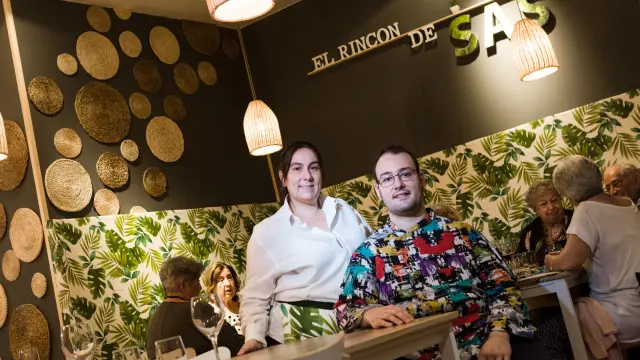 Eva Rincón y Daniel Fernández, en el comedor de El Rincón de Sas.