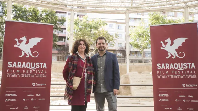 Fabienne Servan-Schreiber y José Ángel Delgado, en la presentación de ayer