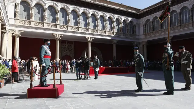 El general Almiñana, en un momento del acto celebrado en el patio del Museo de Zaragoza