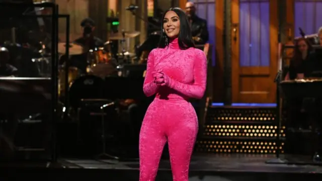 Kim Kardashian en el show 'Saturday Night Live'.