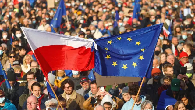 Protesta de miles de personas en Cracovia POLAND EU DEMONSTRATION