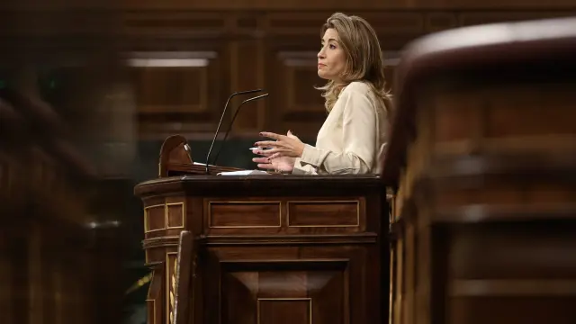 La ministra de Transportes, Movilidad y Agenda Urbana, Raquel Sánchez, interviene en el Congreso de los Diputados, este miércoles.