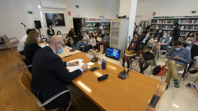 Un momento de la celebración en la Biblioteca 'Javier Sierra' de Teruel.
