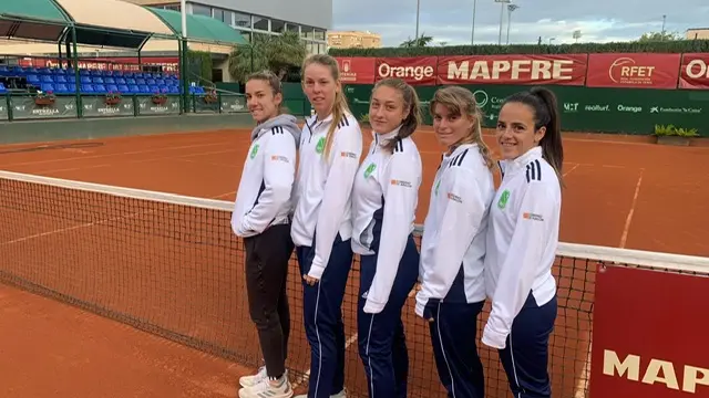El equipo femenino de tenis de Stadium Casablanca, que ha logrado la permanencia en Primera División.