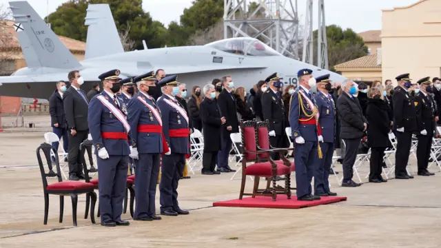 Los militares de la Base Aérea de Zaragoza celebran la patrona de la virgen de Loreto un año marcado por el rescate de Afganistán.