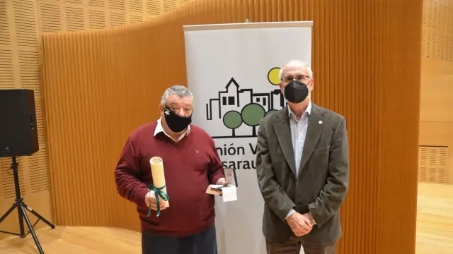 Laureano Garín y Constancio Navarro en la entrega del VIII Premio Unión Vecinal.