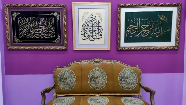 La caligrafía árabe, un arte por fin reconocido pero con un futuro incierto