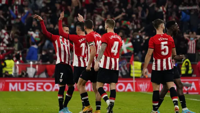 El Athletic celebra su victoria en el minuto 89.