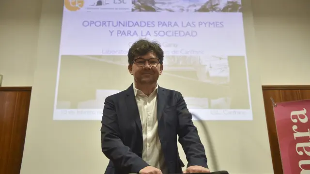 Carlos Peña, director del laboratorio subterráneo de Canfranc.