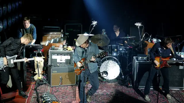 Wilco en la sala Oasis de Zaragoza, en 2007, con Jeff Tweedy en el centro.
