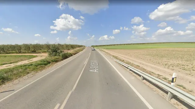La carretera A-8125 en Morón de la Frontera (Sevilla).