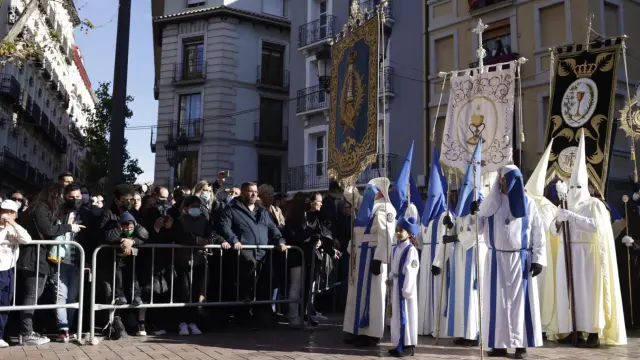El inicio de la procesión del Pregón, este sábado en Zaragoza.