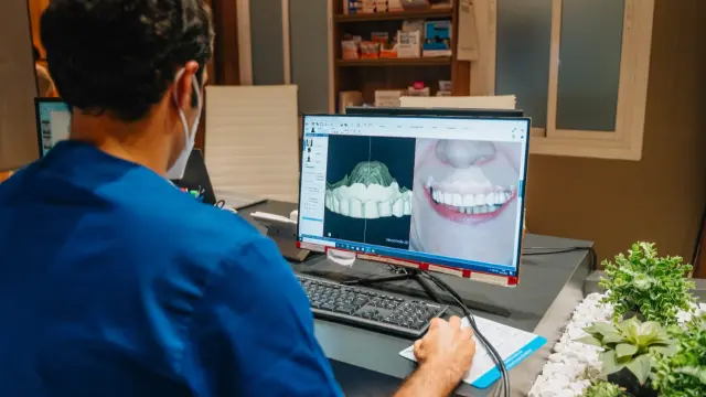 Centro Dental Torres cuenta con una tecnología con la que los pacientes podrán elegir su sonrisa perfecta.