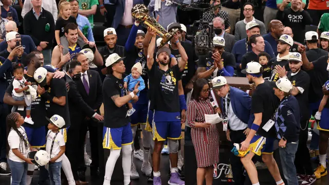 Jun 16, 2022; Boston, Massachusetts, USA; Golden State Warriors guard Stephen Curry (30) celebrates after beating the Boston Celtics in game six of the 2022 NBA Finals to win the NBA Championship at TD Garden. Mandatory Credit: Kyle Terada-USA TODAY Sports BASKETBALL-NBA-BOS-GSW/