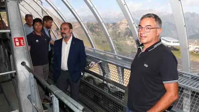 El presidente aragonés ha visitado el nuevo telesilla de Castanesa.