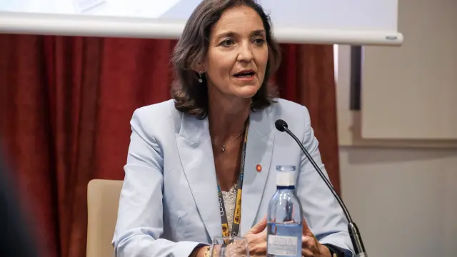 La ministra Maroto, durante el foro con la OCDE en Ibiza.