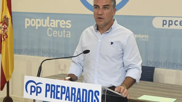 El coordinador general del PP, Elías Beondo, ayer en Ceuta tras la reunión extraordinaria del comité ejecutivo local del partido.