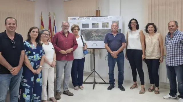 El proyecto se presentó en Monterde con alcaldes de la zona y personal de la DGA