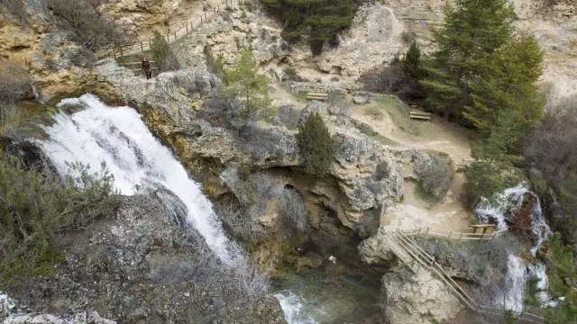 La cascada de Calomarde, en Teruel, que ha llamado la atención de la revista ‘National Geographic’.