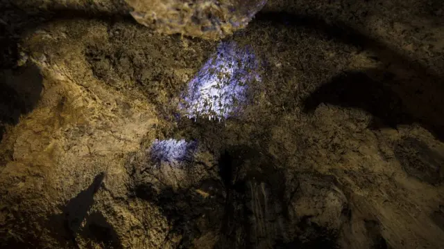 Interior de la Cueva del Agua en Fuentespalda (Teruel)