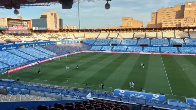 Estadio de La Romareda, este sábado dos horas antes del comienzo del partido Real Zaragoza-Sporting de Gijón.
