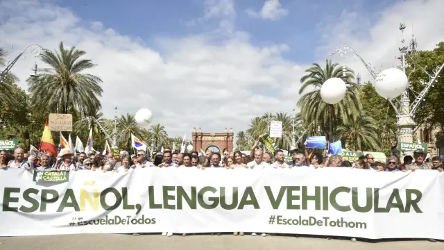 Un momento de la manifestación en Barcelona con el lema 'Español, lengua vehicular'.