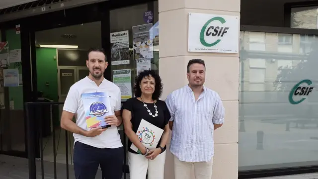 Representantes sindicales de CSIF y Jupol de la Policía Nacional en Huesca.