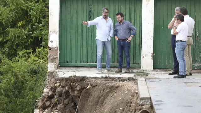 Aragonès suspende su agenda de hoy y visita zonas afectadas por inundaciones