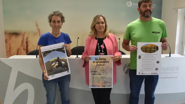 Presentación de la XIII edición de la marcha deportiva Galliguera con Lola Giménez, Beatriz Calvo y Pablo Vallés.