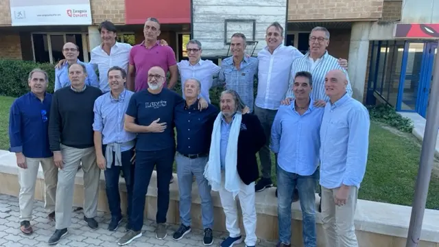Reunión del equipo que formó la selección española de baloncesto júnior 82/83 este sábado en Zaragoza