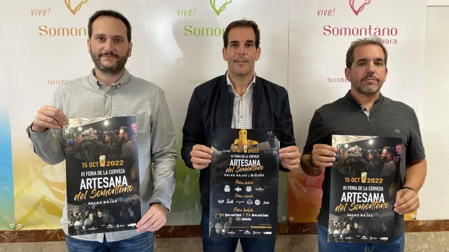 Javier Román, Daniel Gracia y Jorge Gracia en la presentación del evento.
