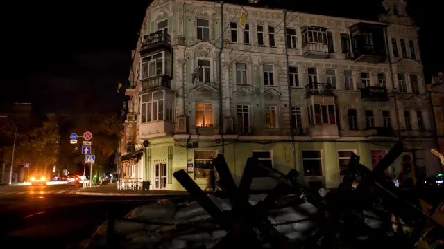 Kiev, sin electricidad por los ataques rusos