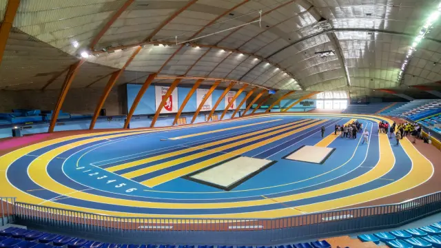 Vista de la nueva pista de atletismo del Palacio de Deportes de Zaragoza