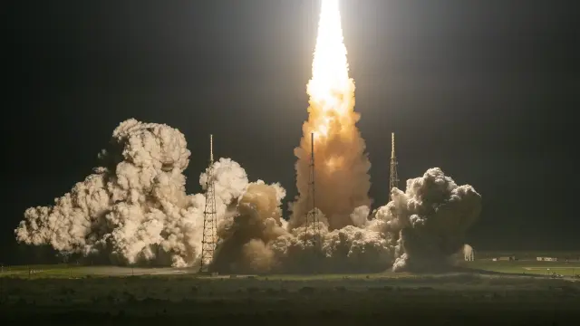 Foto del lanzamiento del cohete Artemis I.