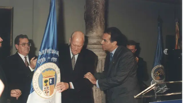 Joao Havelange en la celebración del 75 aniversario de la Real Federación Aragonesa de Fútbol.