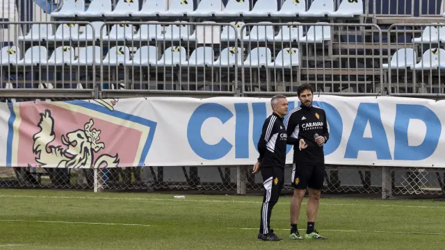 Generelo, junto a Fran Escribá, en un entrenamiento del Real Zaragoza.