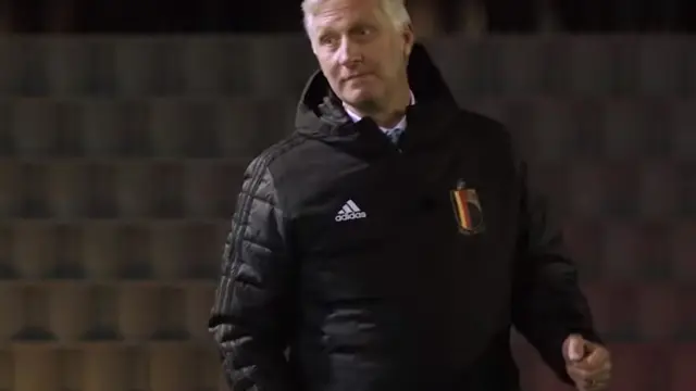 El rey Felipe de Bélgica en el entrenamiento de la selección nacional de fútbol