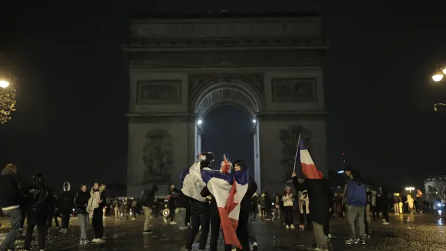 Incidentes en París francesas tras la final del Mundial
