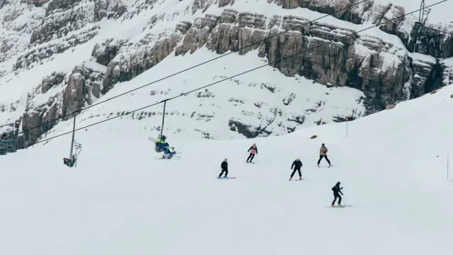 Esquiadores este miércoles en Candanchú.